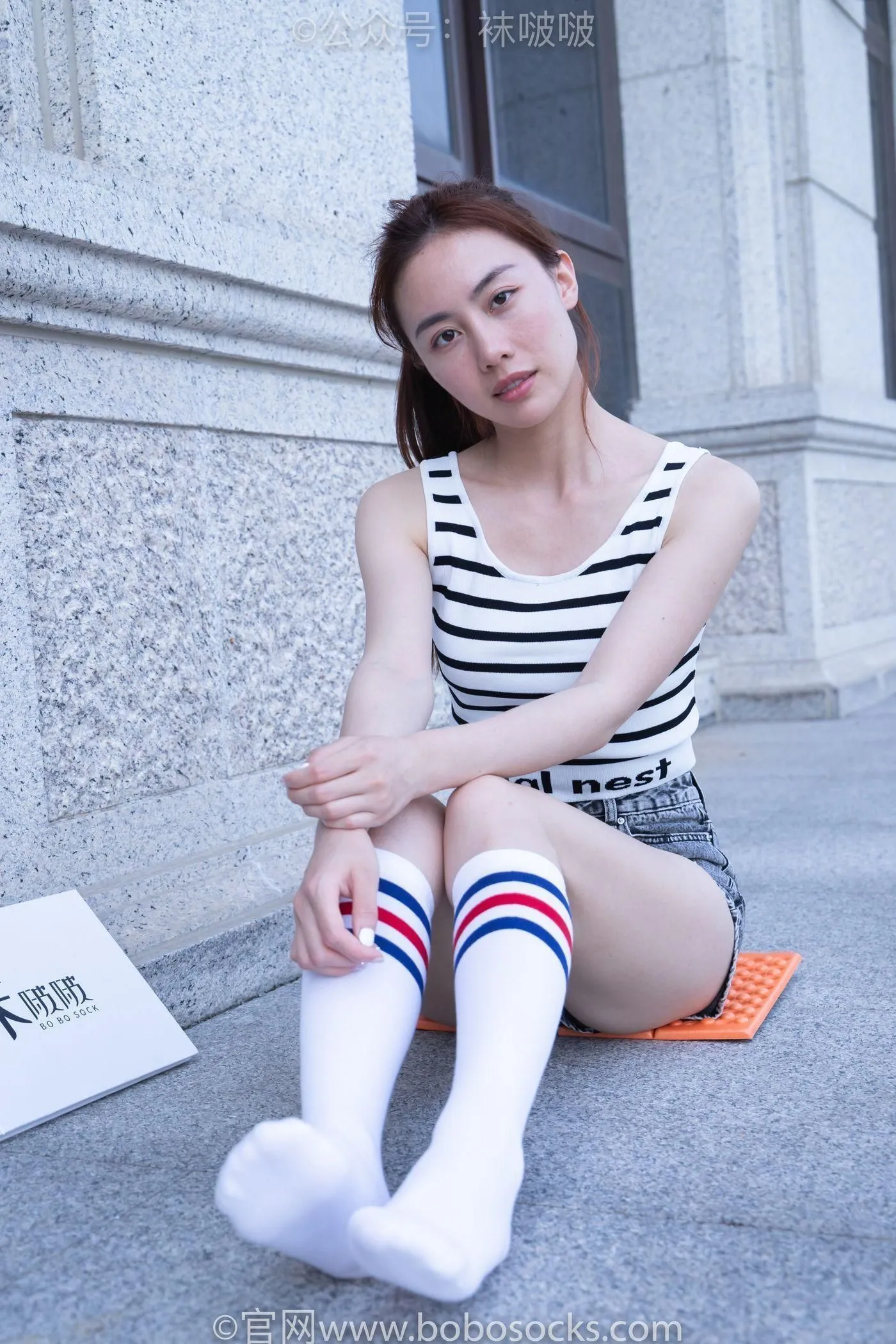 [BoBoSocks袜啵啵]NO.006 小米-运动鞋、白色小腿袜、裸足 [130P]插图9